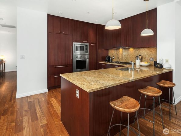 500 106th Avenue NE 501, Bellevue WA 98004