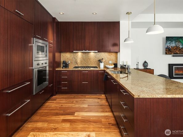 500 106th Avenue NE 501, Bellevue WA 98004