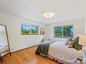 9733 51st Avenue S, Seattle WA 98118