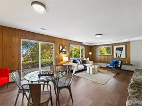 9733 51st Avenue S, Seattle WA 98118