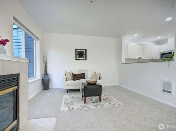 1729 12th Avenue S 201, Seattle WA 98144