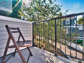 1729 12th Avenue S 201, Seattle WA 98144