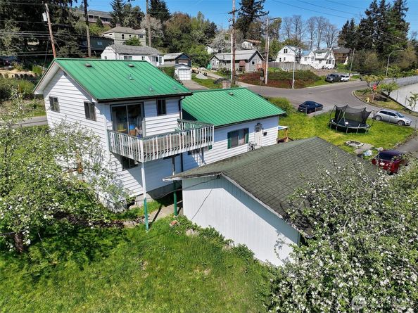 4321 C Street, Bremerton WA 98312