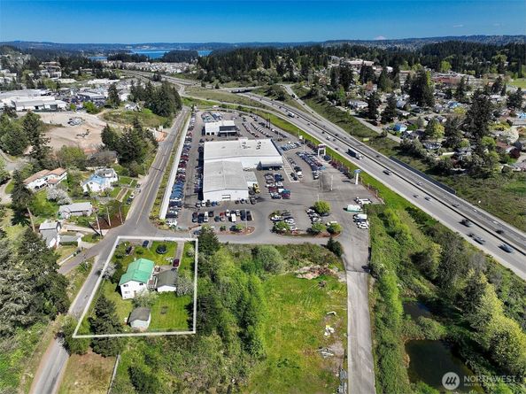 4321 C Street, Bremerton WA 98312