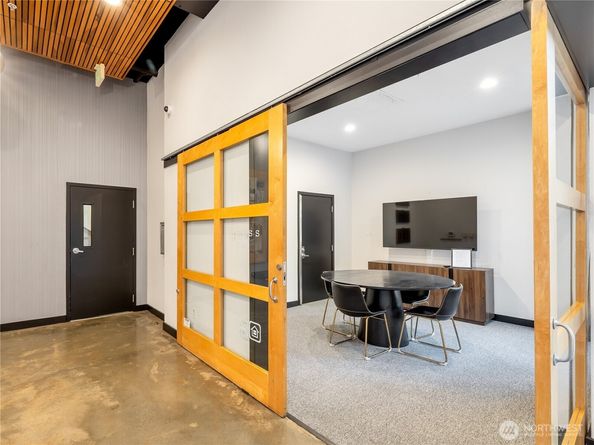1610 Belmont Ave 407, Seattle WA 98122
