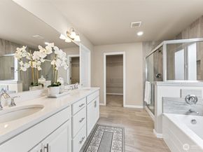 6627 S 298th Place, Auburn WA 98001