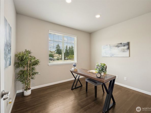 6627 S 298th Place, Auburn WA 98001