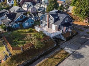 1207 8th Street, Bremerton WA 98337