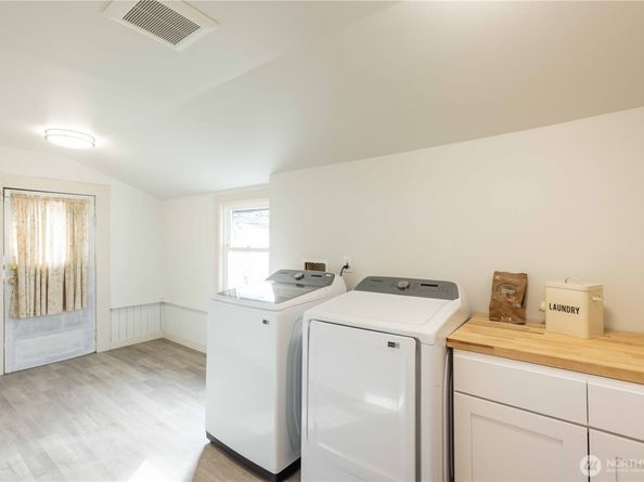 1207 8th Street, Bremerton WA 98337