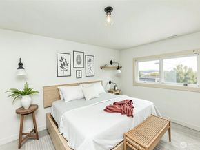 1207 8th Street, Bremerton WA 98337