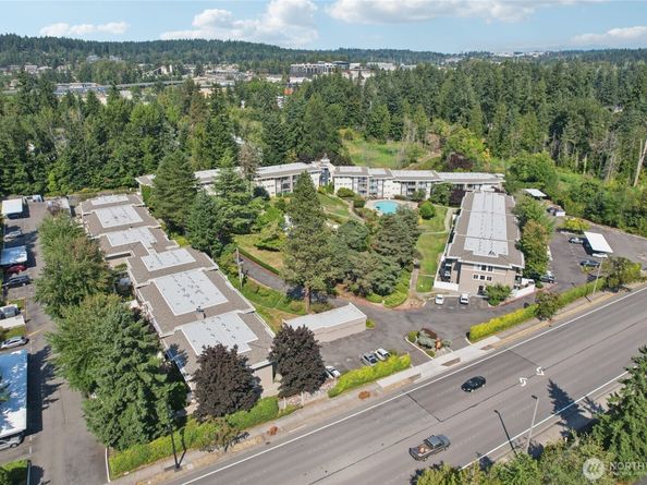 831 126th Place NE B204, Bellevue WA 98005