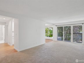 831 126th Place NE B204, Bellevue WA 98005