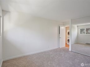 831 126th Place NE B204, Bellevue WA 98005