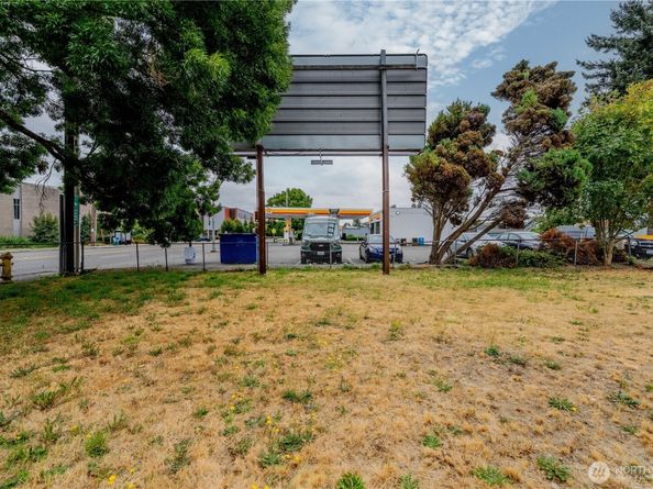 423 Park Avenue N, Renton WA 98057