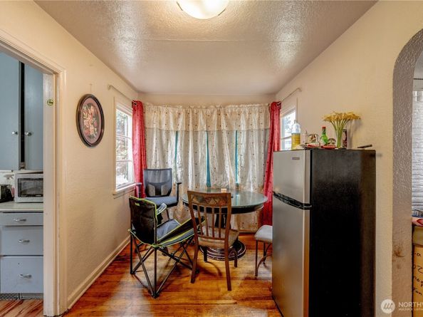 423 Park Avenue N, Renton WA 98057