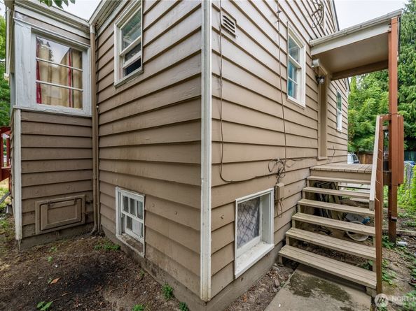 423 Park Avenue N, Renton WA 98057