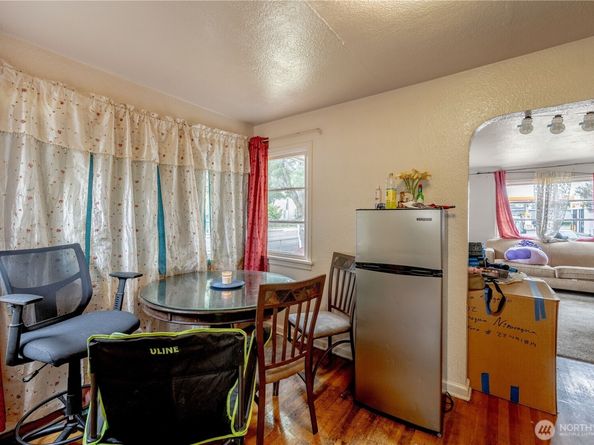 423 Park Avenue N, Renton WA 98057