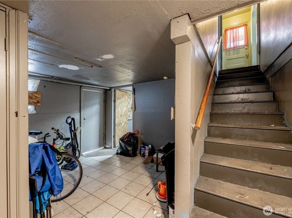 423 Park Avenue N, Renton WA 98057