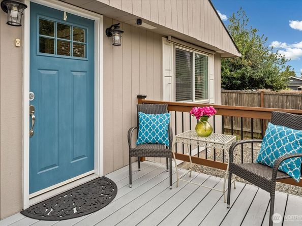 19828 104th Avenue SE, Renton WA 98055