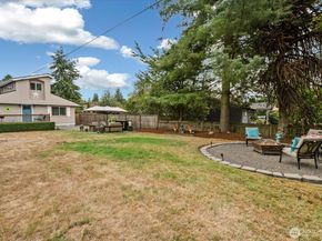19828 104th Avenue SE, Renton WA 98055