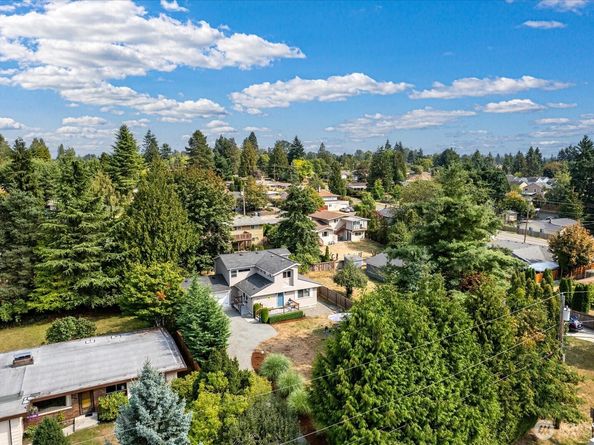 19828 104th Avenue SE, Renton WA 98055