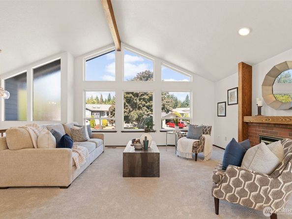 10526 237th Place SW, Edmonds WA 98020