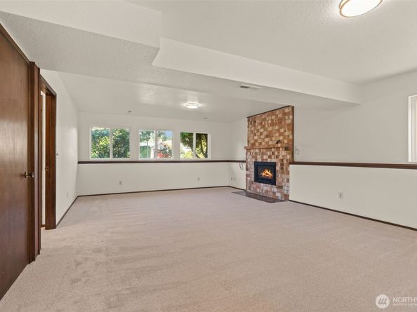 10526 237th Place SW, Edmonds WA 98020