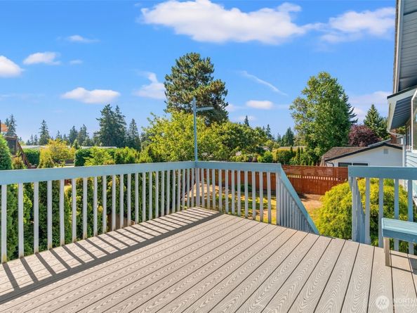 10526 237th Place SW, Edmonds WA 98020