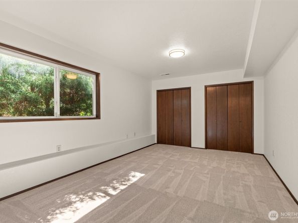 10526 237th Place SW, Edmonds WA 98020
