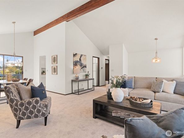 10526 237th Place SW, Edmonds WA 98020