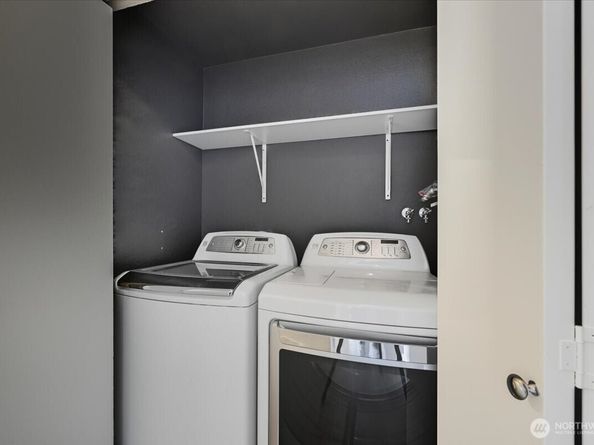 24736 45th Place S 5D2, Kent WA 98032