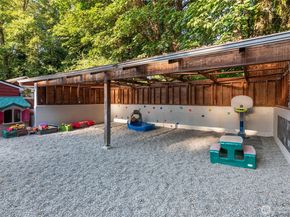502 Cave Avenue NE, Bainbridge Island WA 98110