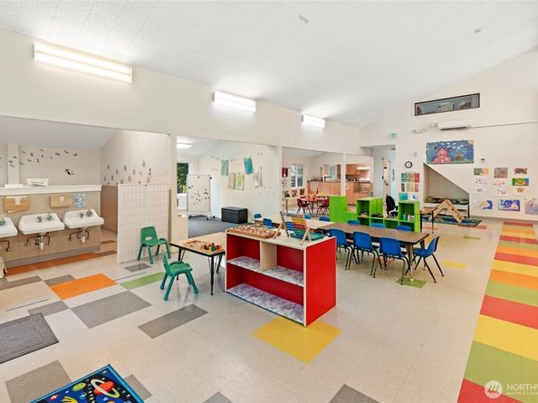 502 Cave Avenue NE, Bainbridge Island WA 98110