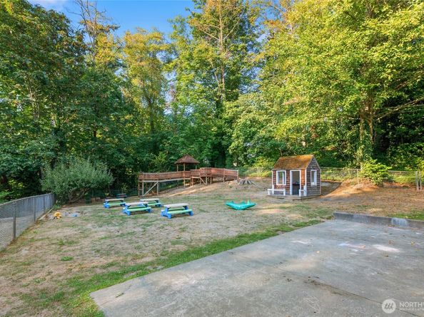 502 Cave Avenue NE, Bainbridge Island WA 98110