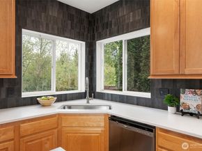 18323 Sunrise Ridge Avenue NE, Poulsbo WA 98370