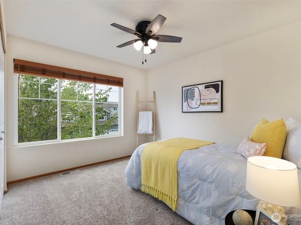 18323 Sunrise Ridge Avenue NE, Poulsbo WA 98370