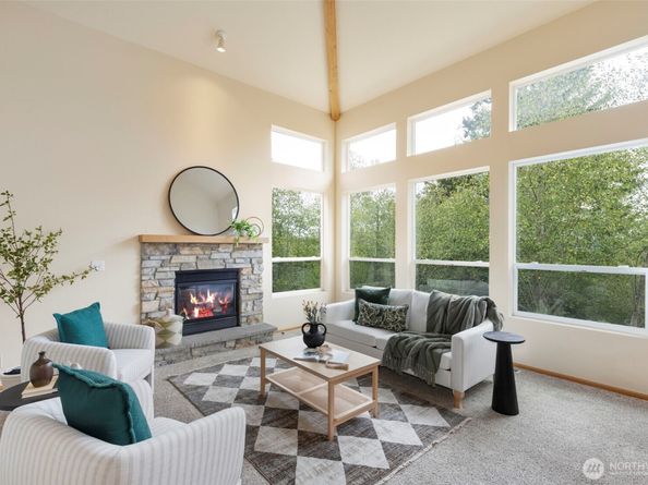 18323 Sunrise Ridge Avenue NE, Poulsbo WA 98370