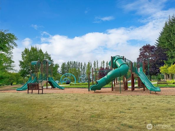 18323 Sunrise Ridge Avenue NE, Poulsbo WA 98370