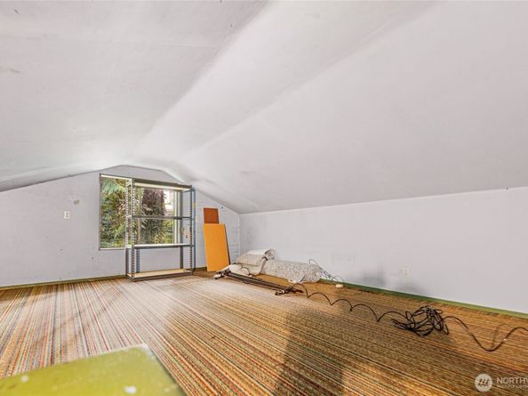 19331 37th Avenue NE, Lake Forest Park WA 98155