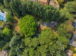 19331 37th Avenue NE, Lake Forest Park WA 98155