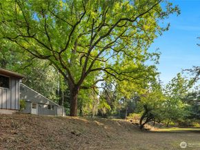 19331 37th Avenue NE, Lake Forest Park WA 98155