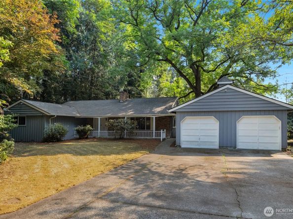 19331 37th Avenue NE, Lake Forest Park WA 98155
