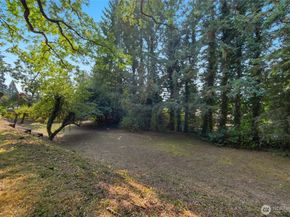 19331 37th Avenue NE, Lake Forest Park WA 98155