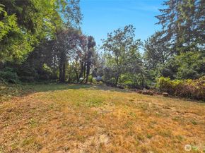 19331 37th Avenue NE, Lake Forest Park WA 98155
