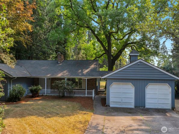 19331 37th Avenue NE, Lake Forest Park WA 98155