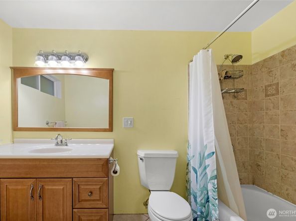 19331 37th Avenue NE, Lake Forest Park WA 98155