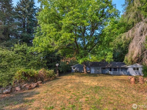 19331 37th Avenue NE, Lake Forest Park WA 98155