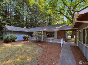 19331 37th Avenue NE, Lake Forest Park WA 98155