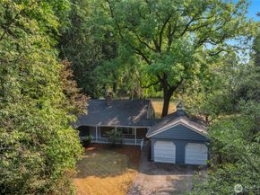 19331 37th Avenue NE, Lake Forest Park WA 98155