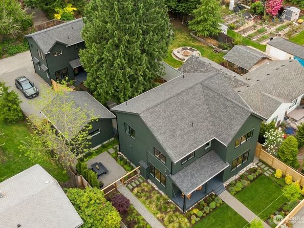 10421 41st Avenue SW, Seattle WA 98146